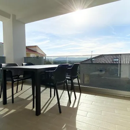 Malina By El-pi Tours * Malinska