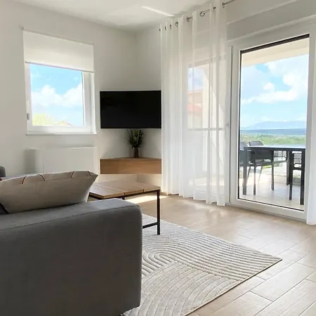 Malina By El-pi Tours Apartment *