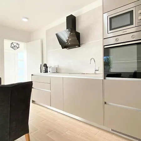 Apartment Malina By El-pi Tours