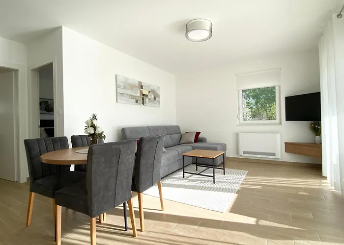 Malina By El-pi Tours Apartmán