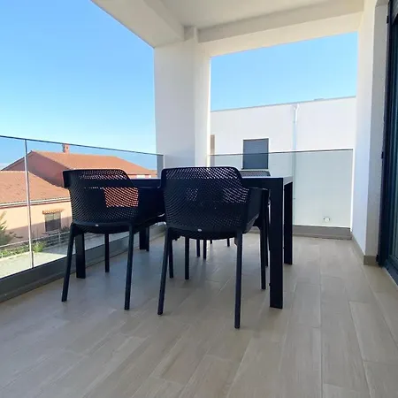 Malina By El-pi Tours