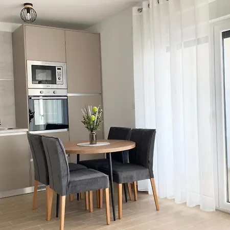 Malina By El-pi Tours