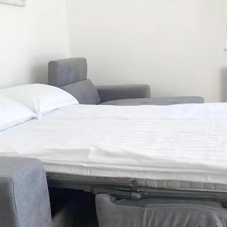 Malina By El-pi Tours *